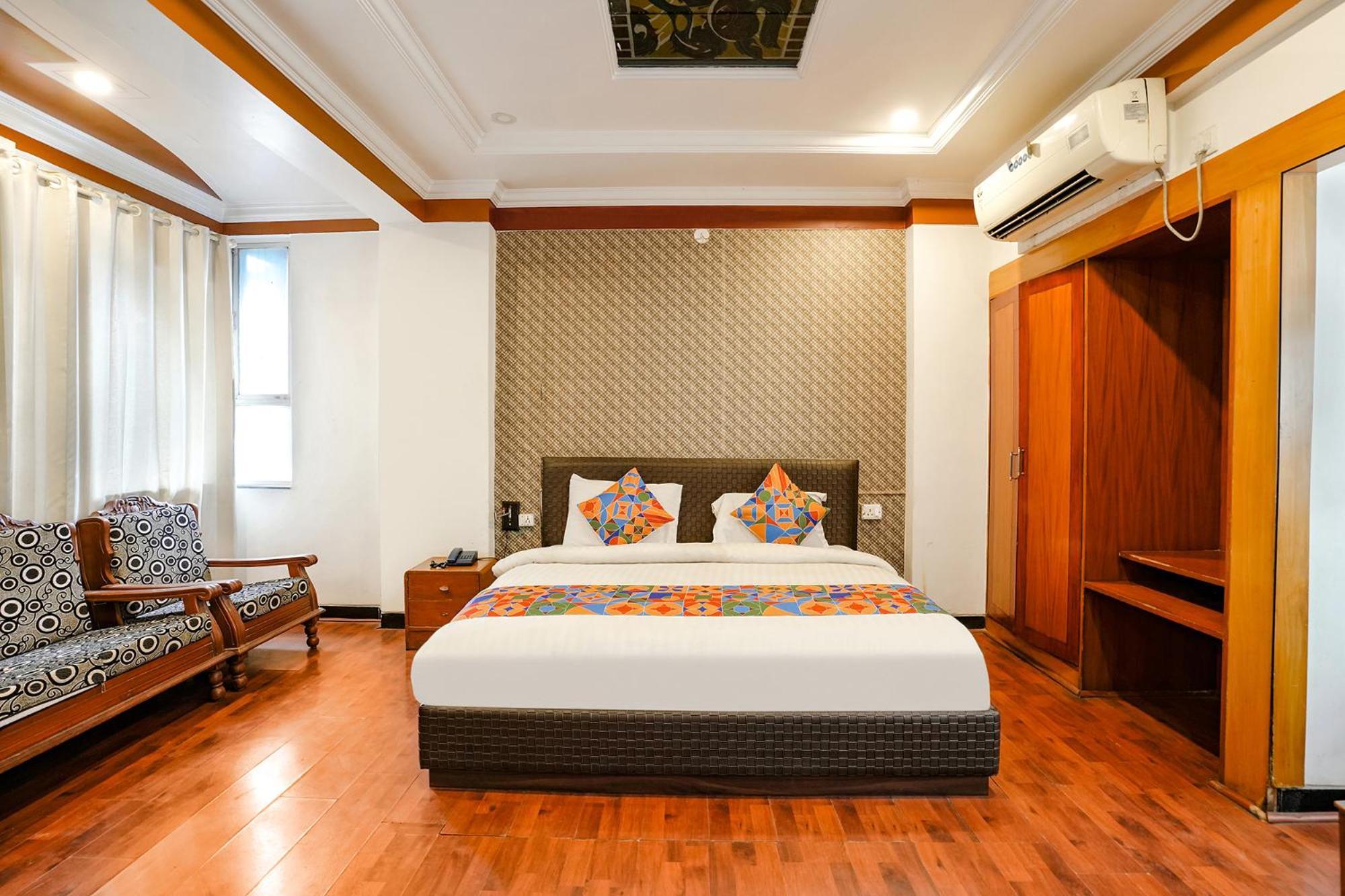 Fabhotel Silver Inn II Нашик Екстериор снимка