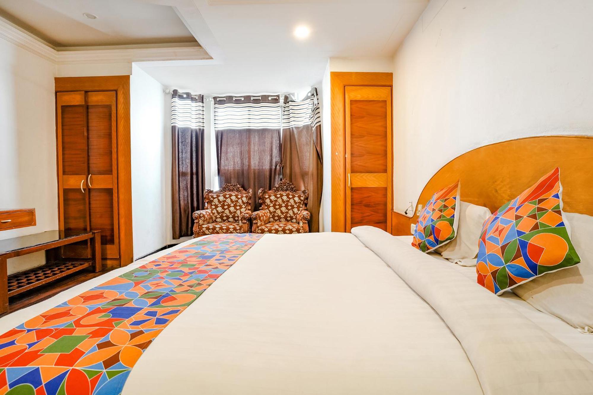 Fabhotel Silver Inn II Нашик Екстериор снимка