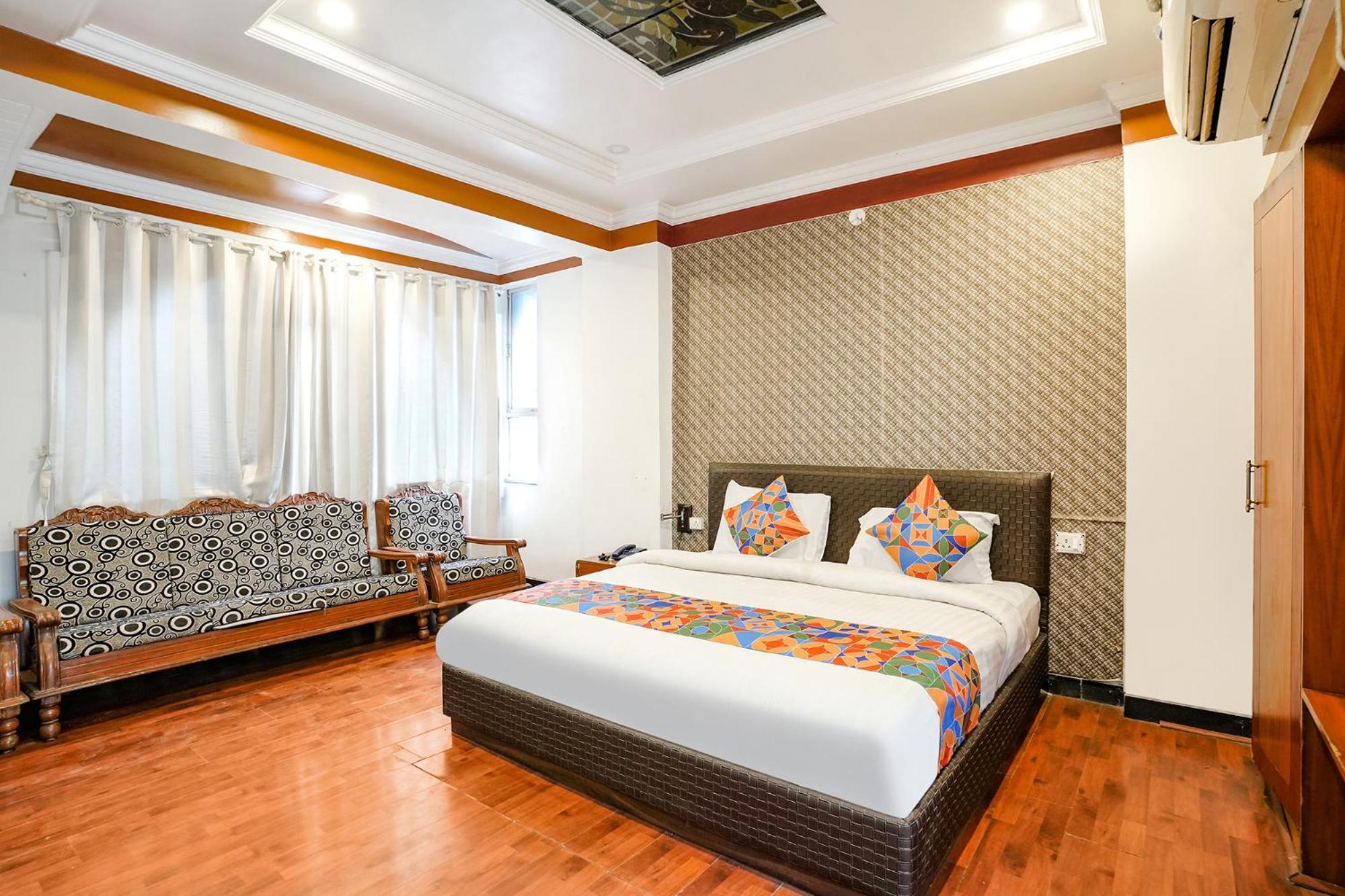 Fabhotel Silver Inn II Нашик Екстериор снимка