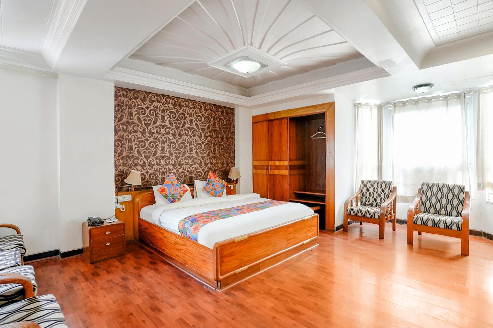 Fabhotel Silver Inn II Нашик Екстериор снимка