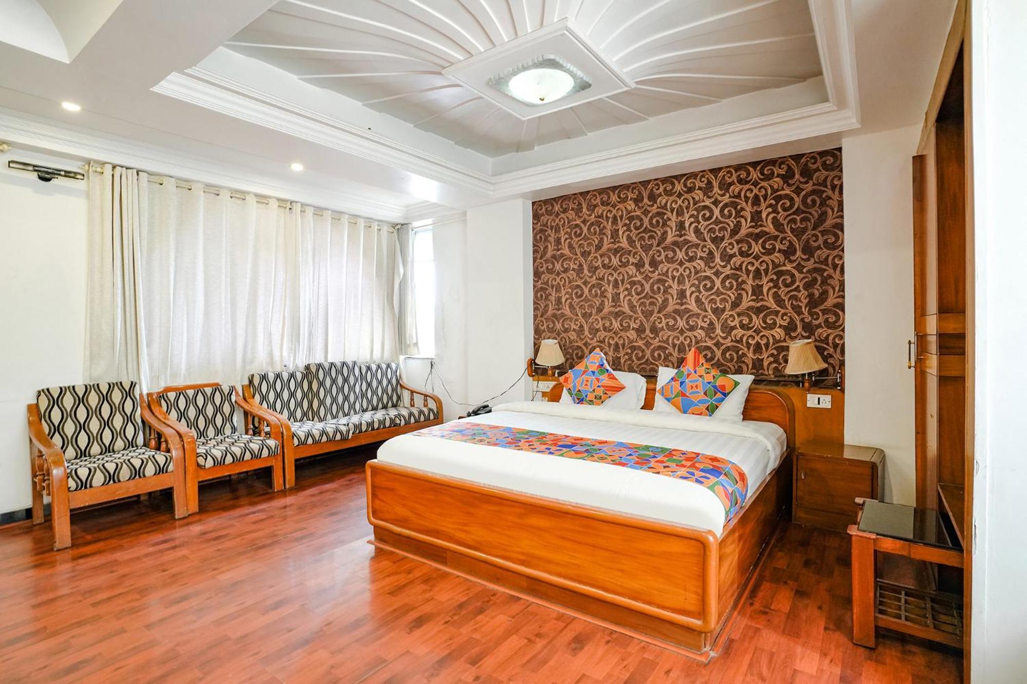 Fabhotel Silver Inn II Нашик Екстериор снимка