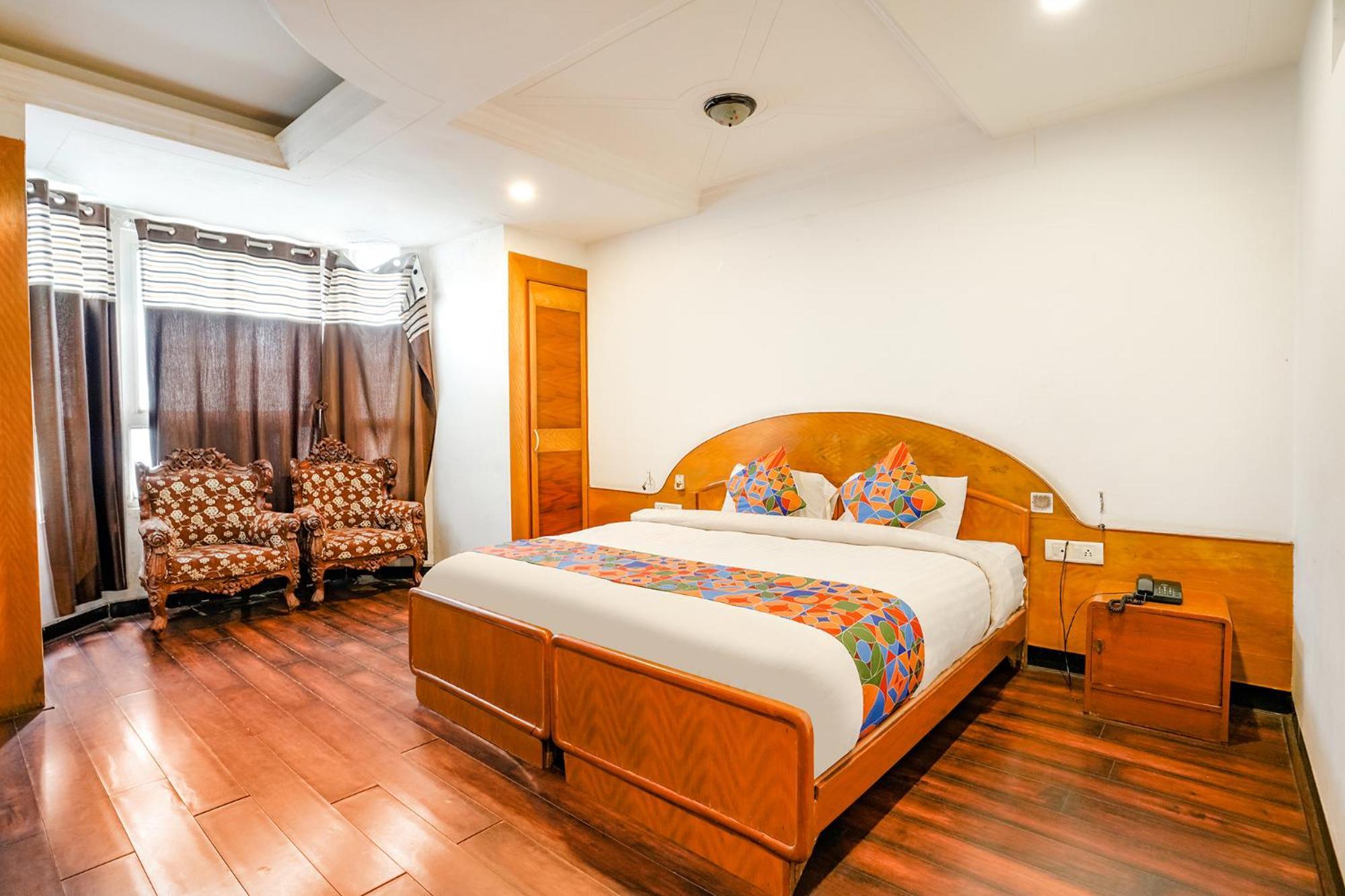 Fabhotel Silver Inn II Нашик Екстериор снимка