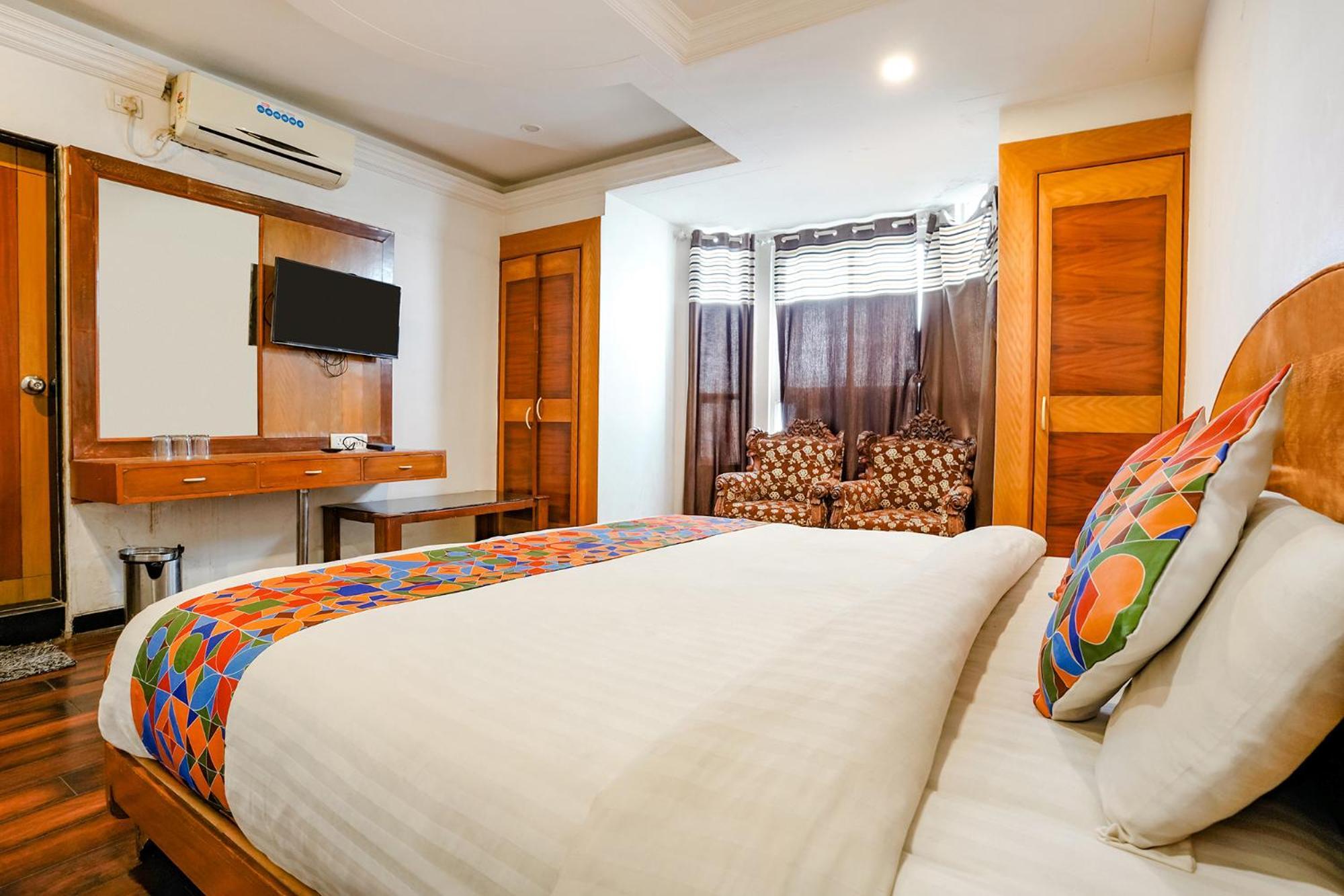 Fabhotel Silver Inn II Нашик Екстериор снимка